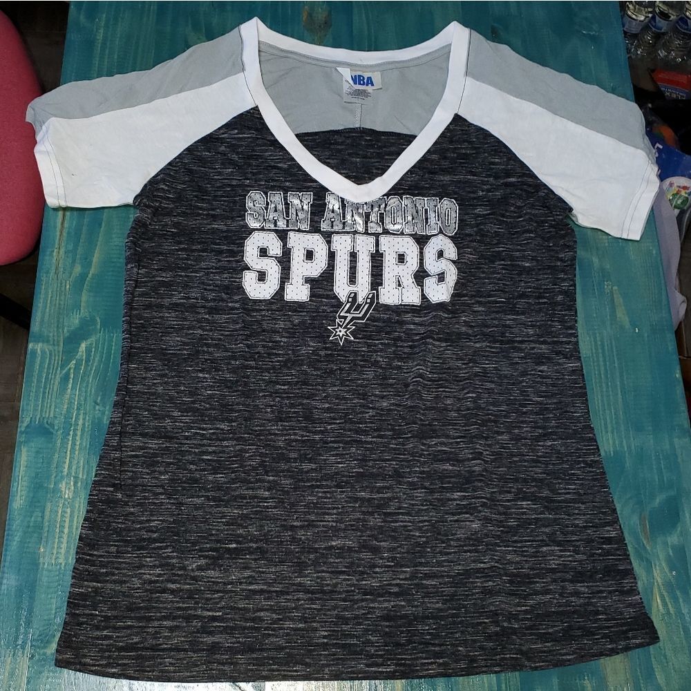 NBA San Antonio Spurs tee large women's NWOT - Picture 2 of 5